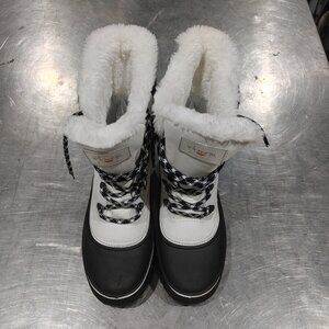 Brand New Storm by Cougar Womens winter boots size 7 White/Black